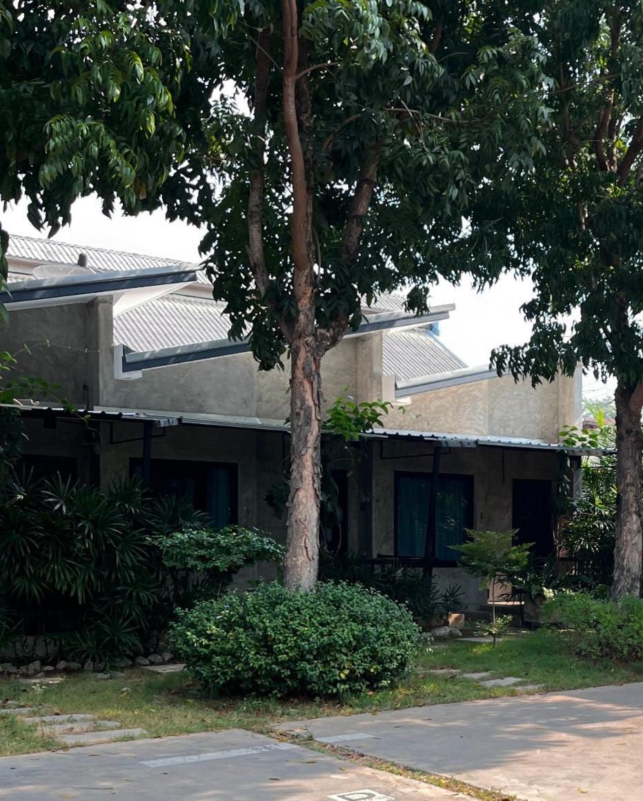 บ้านพักบุหงา199 อ สรรพยา Sapphaya 외부 사진